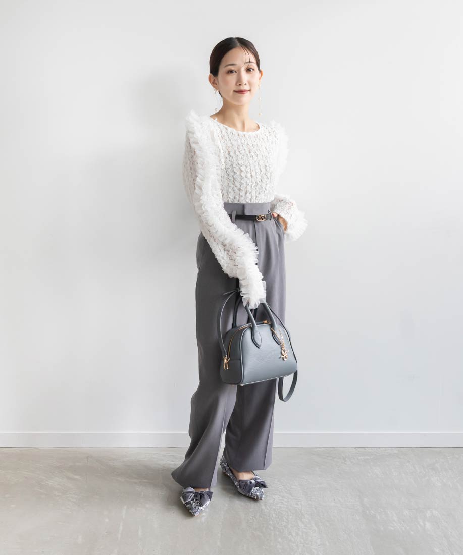 SALE】ショルダーフリルシアートップス