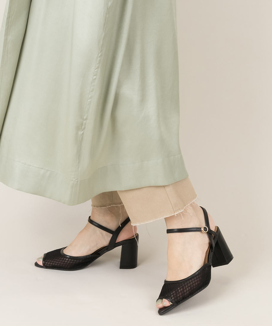 ソフト メッシュポインテッドトゥストラップサンダルranda公式サイト