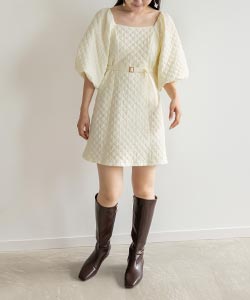 【佐藤晴美さん着用】キルティングボリュームスリーブミニワンピース