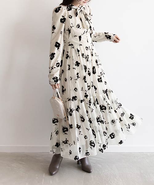 【SALE】フロッキーフラワーワンピース