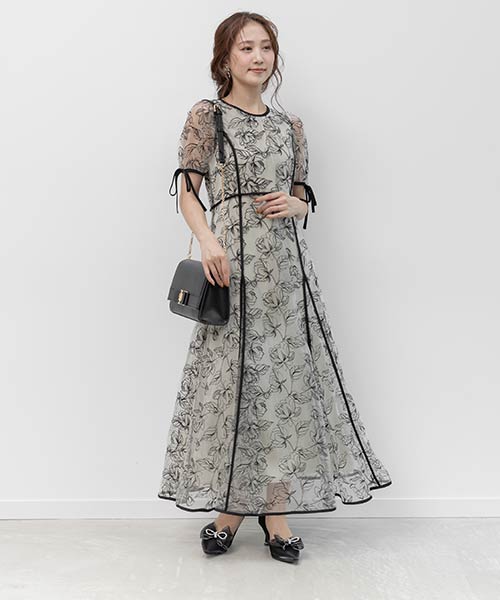 エンブロイダリーチュールパイピングドレス