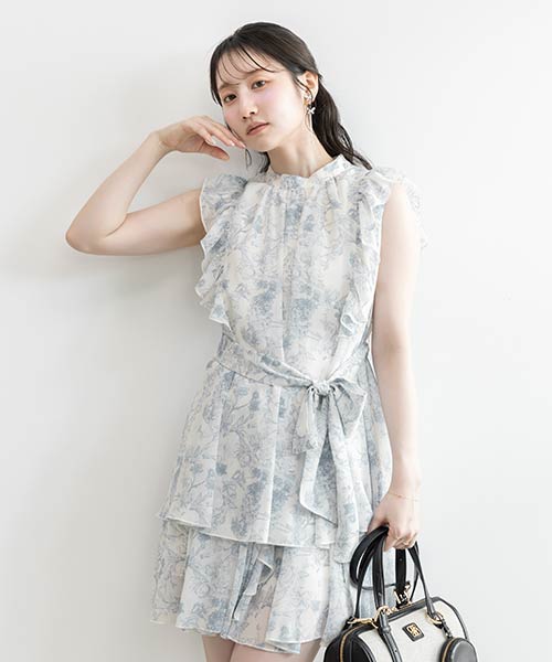 フリルデザインシアーブラウスセットアップ