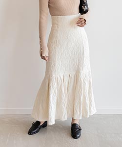 【SALE】ジャガード裾タックマキシスカート