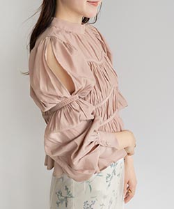 【SALE】スリットスリーブギャザーデザインブラウス