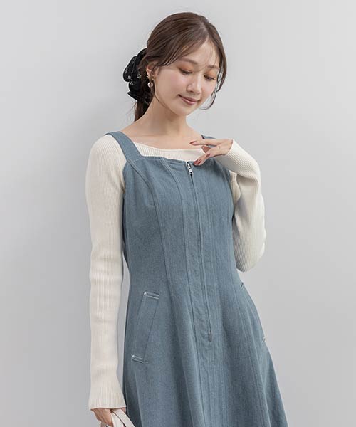 ラウンドネックリブニット