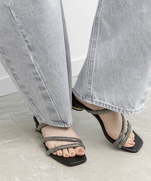 クリアヒールビジューストラップサンダル