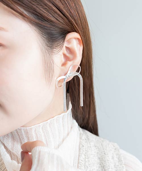 【SALE】チェーンリボンピアス