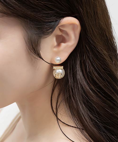 モノグラムパールピアス