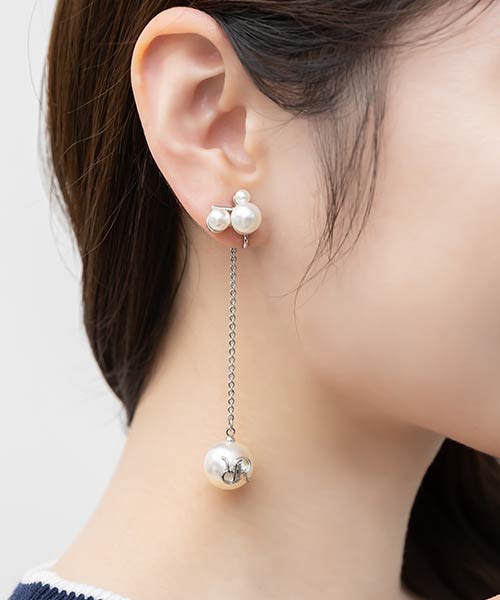 モノグラムパールスウィングイヤリング