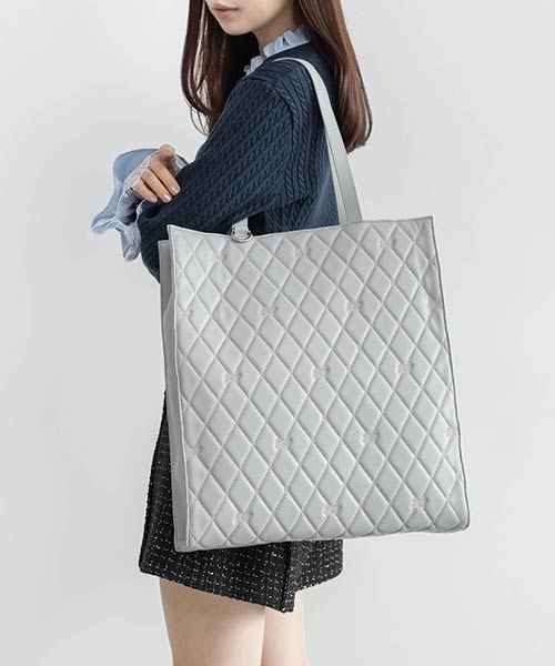 【A4対応】ロゴ刺繍キルティングトートバッグ