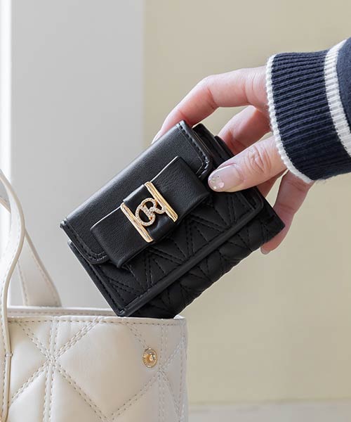 ビジューモノグラムリボン三つ折りウォレット