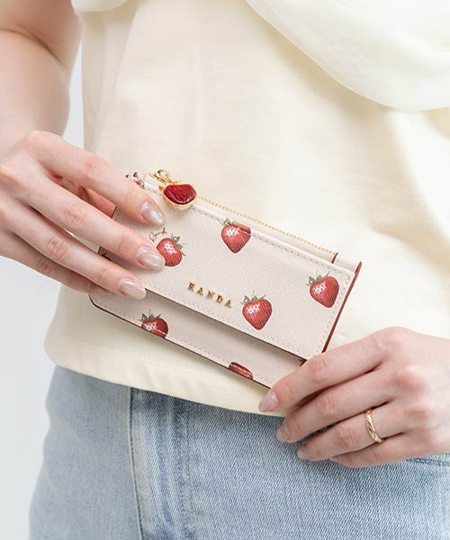 【Cherry＆Strawberry】チャーム付きフラップフラグメントケース