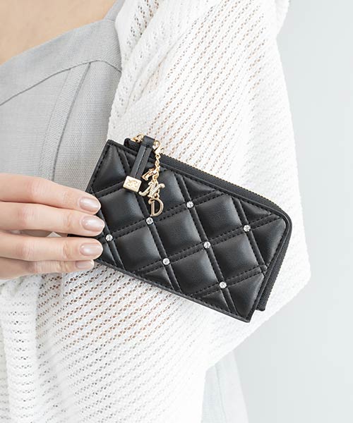 ビジューキルティングフラグメントケース