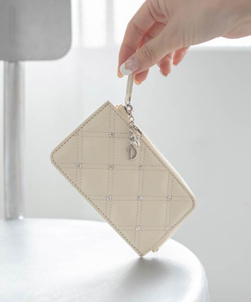 ビジューキルティングフラグメントケース