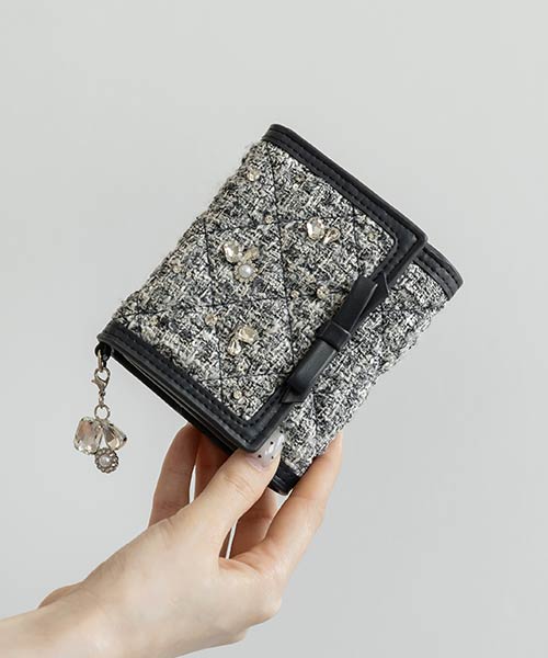 【BAG DAY SPECIAL】ビジュー三つ折りウォレット