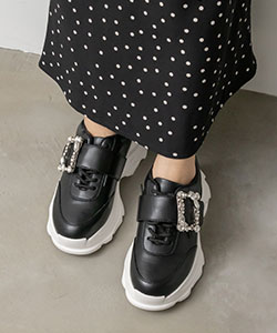 【SALE】ビジューバックルスニーカー