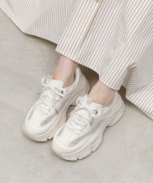 コンビマテリアルシアースニーカー