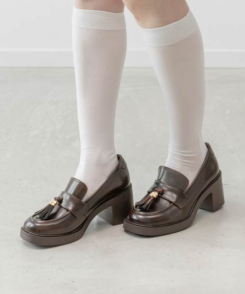 ヒールアップタッセルローファー