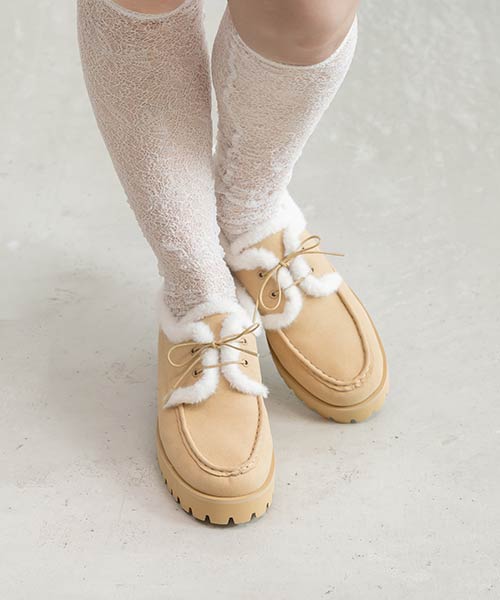 レースアップファーモカシンシューズ