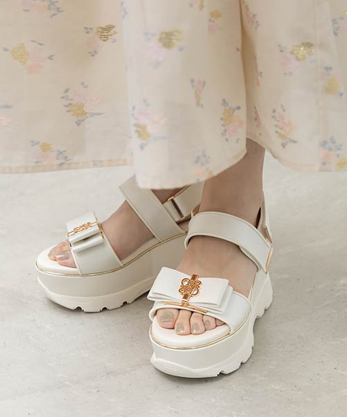 モノグラムリボンボリュームスポーツサンダル