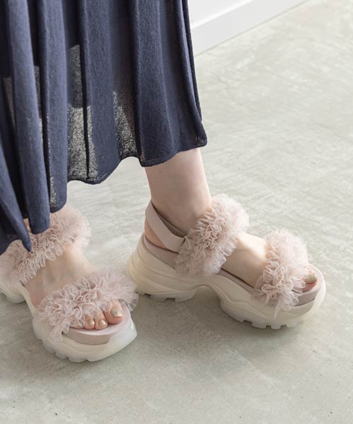 ボリュームチュールフリルスポーツサンダル