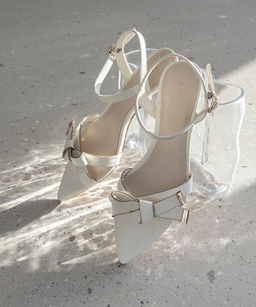 リボンデザインポインテッドトゥサンダル